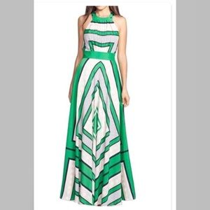 💚Geometric tie back maxi dress